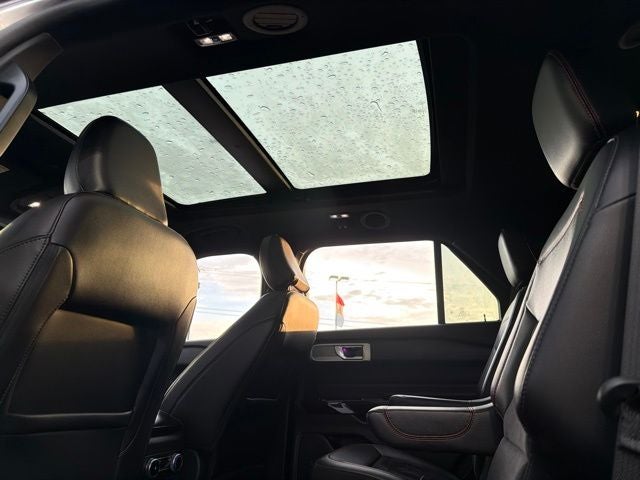 2024 Ford Explorer ST-Line