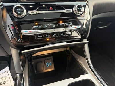 2024 Ford Explorer ST-Line