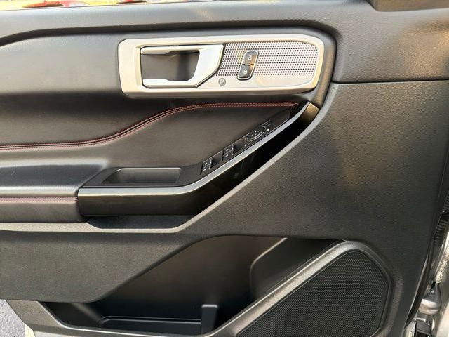 2024 Ford Explorer ST-Line