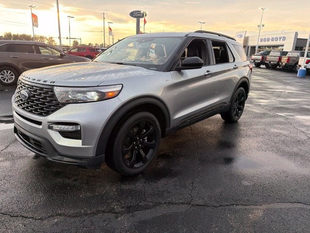 2024 Ford Explorer ST-Line