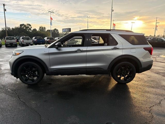 2024 Ford Explorer ST-Line