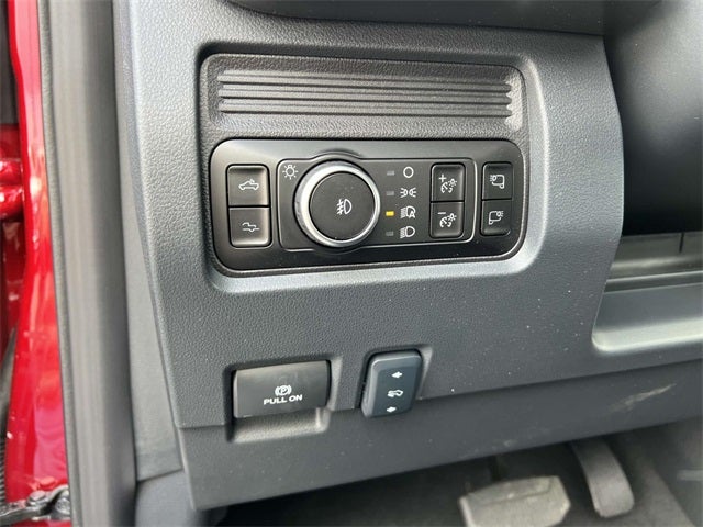 2025 Ford F-350SD Platinum