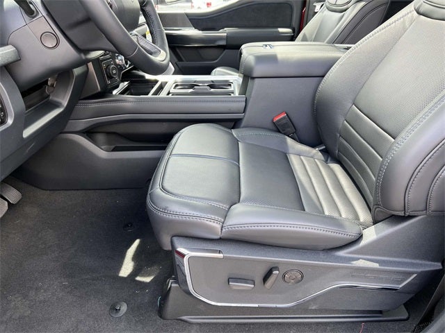 2025 Ford F-350SD Platinum