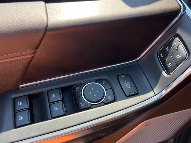2027 Ford F-350SD King Ranch DRW