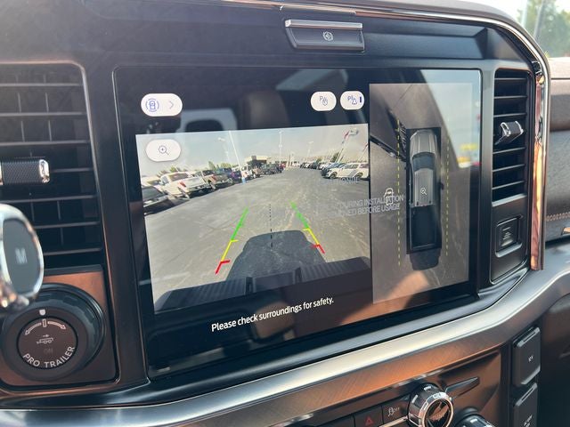 2027 Ford F-350SD King Ranch DRW