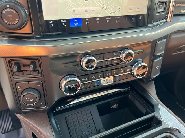 2027 Ford F-350SD King Ranch DRW