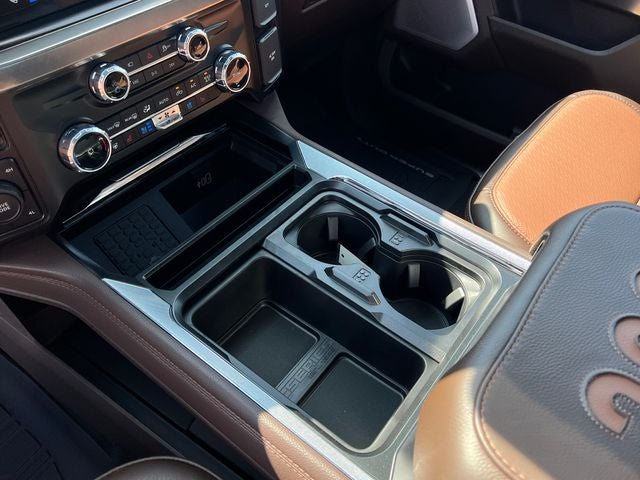 2027 Ford F-350SD King Ranch DRW