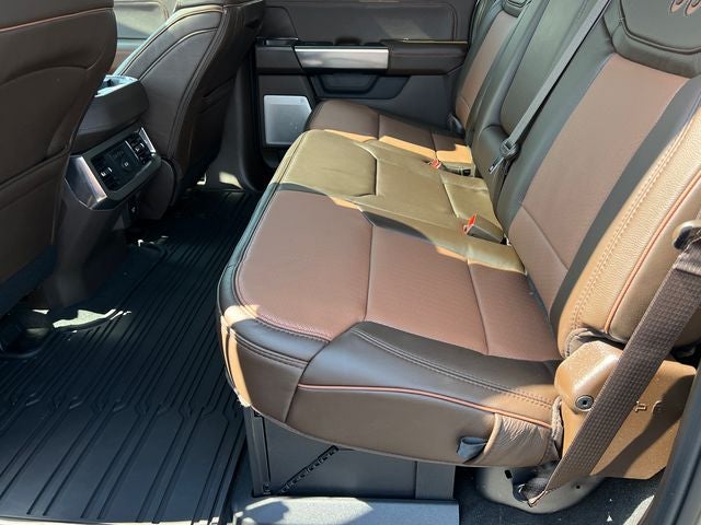 2027 Ford F-350SD King Ranch DRW