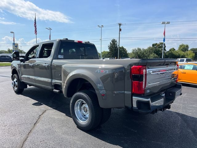 2027 Ford F-350SD King Ranch DRW