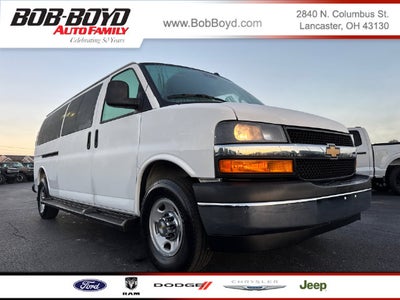 2025 Chevrolet Express 3500 LT Passenger