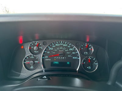 2025 Chevrolet Express 3500 LT Passenger