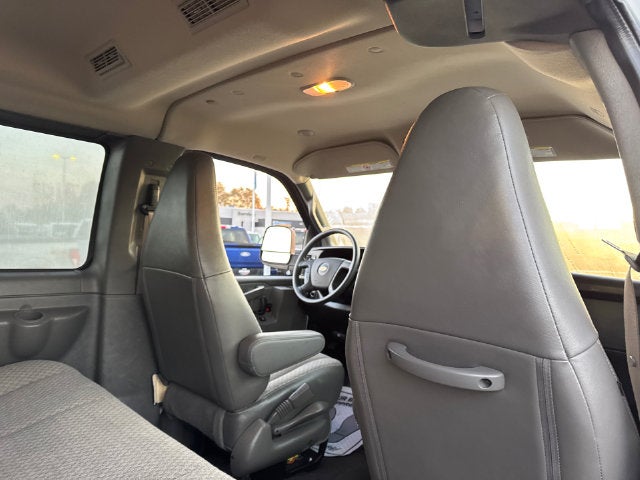 2025 Chevrolet Express 3500 LT Passenger