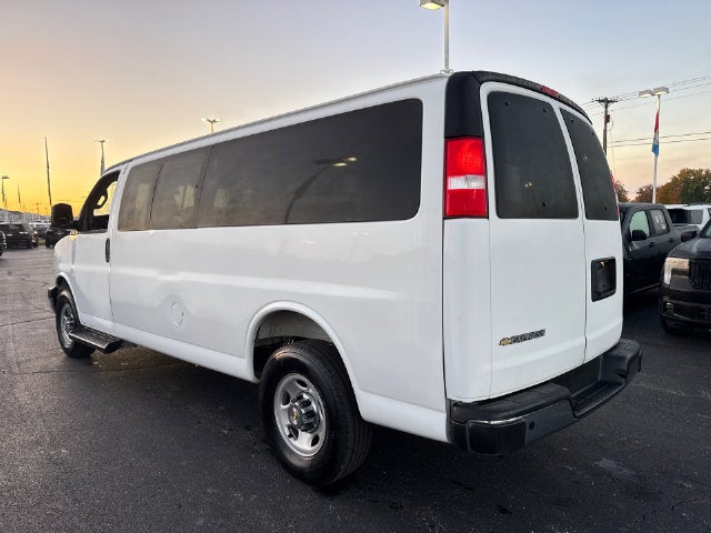 2025 Chevrolet Express 3500 LT Passenger