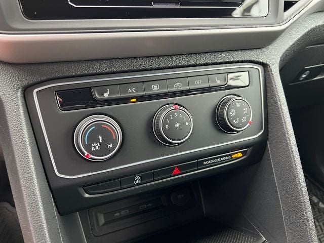 2023 Volkswagen Atlas Cross Sport 2.0T SE