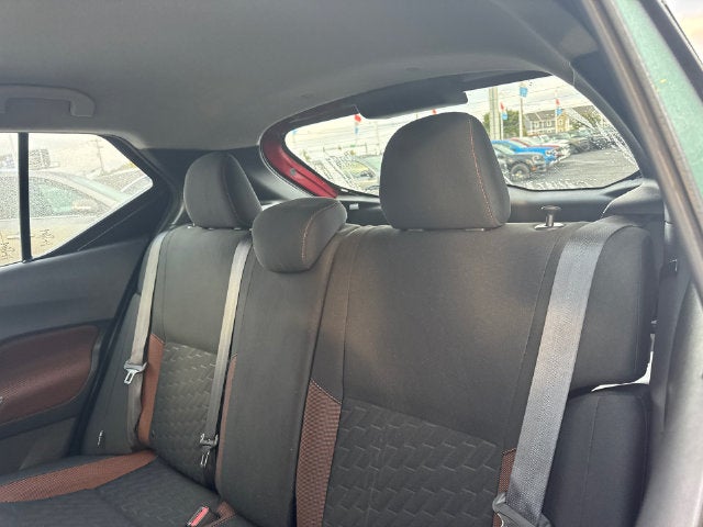 2021 Nissan Kicks SR