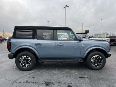 2024 Ford Bronco Outer Banks