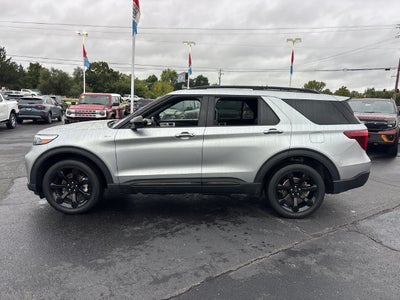 2024 Ford Explorer ST-Line