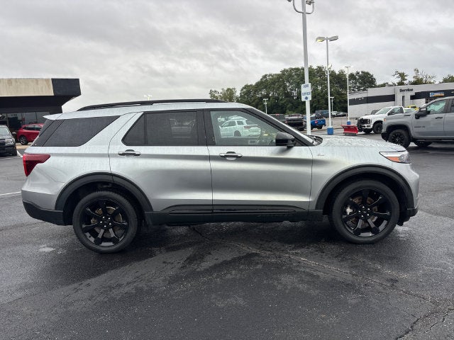 2024 Ford Explorer ST-Line