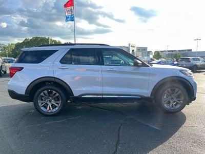 2025 Ford Explorer Active