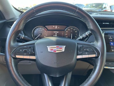 2023 Cadillac XT4 Premium Luxury