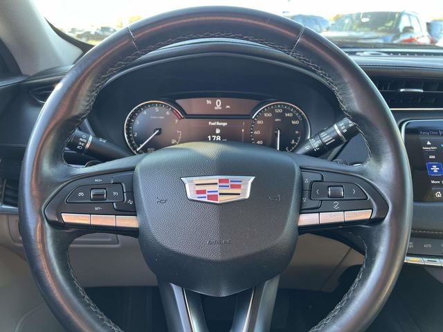 2023 Cadillac XT4 Premium Luxury