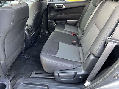 2017 Nissan Pathfinder S