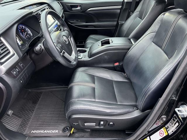 2018 Toyota Highlander SE