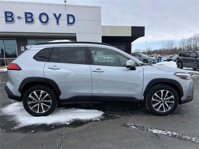2023 Toyota Corolla Cross XLE