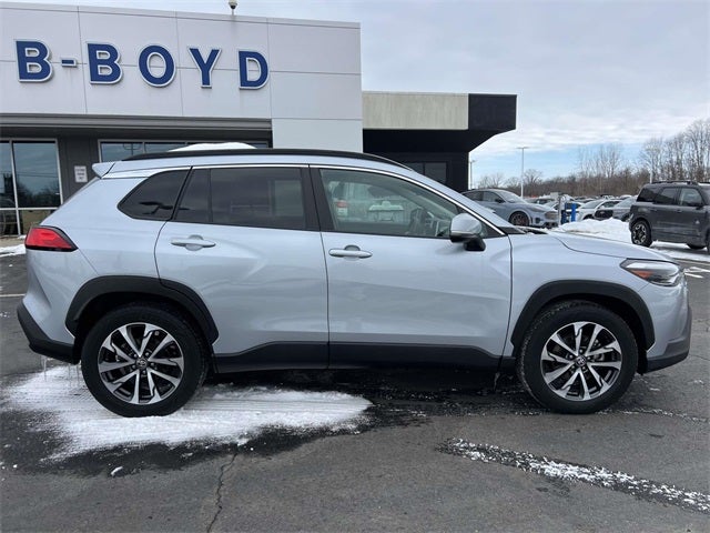 2023 Toyota Corolla Cross XLE