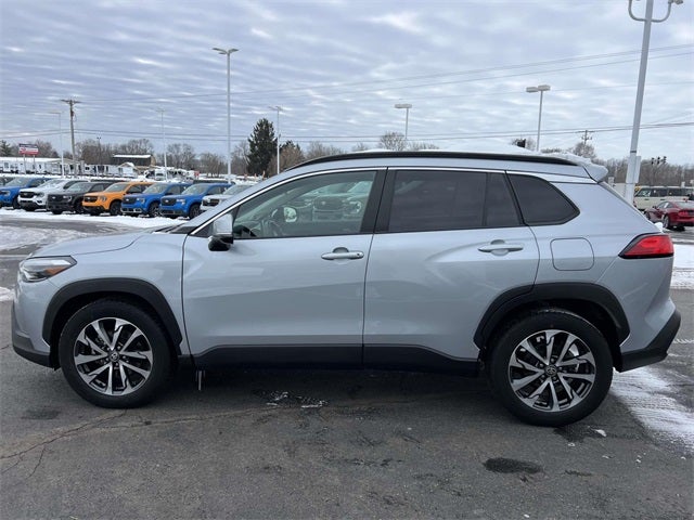 2023 Toyota Corolla Cross XLE