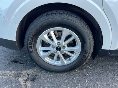 2023 Kia Carnival LX Seat Package
