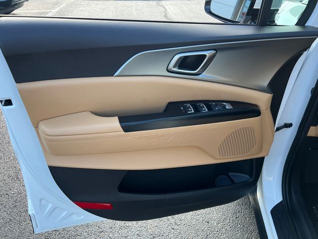2023 Kia Carnival LX Seat Package