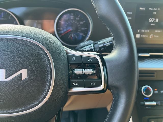 2023 Kia Carnival LX Seat Package