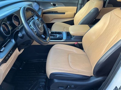 2023 Kia Carnival LX Seat Package