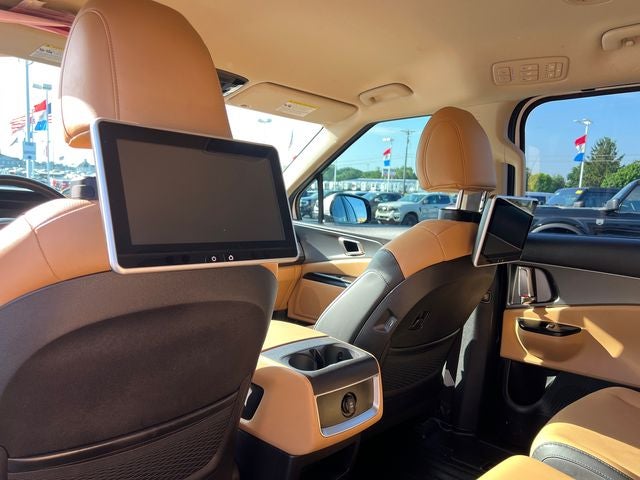 2023 Kia Carnival LX Seat Package