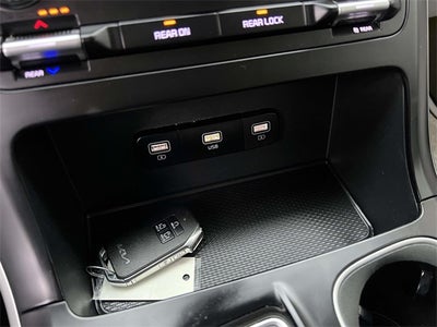 2024 Kia Carnival LX